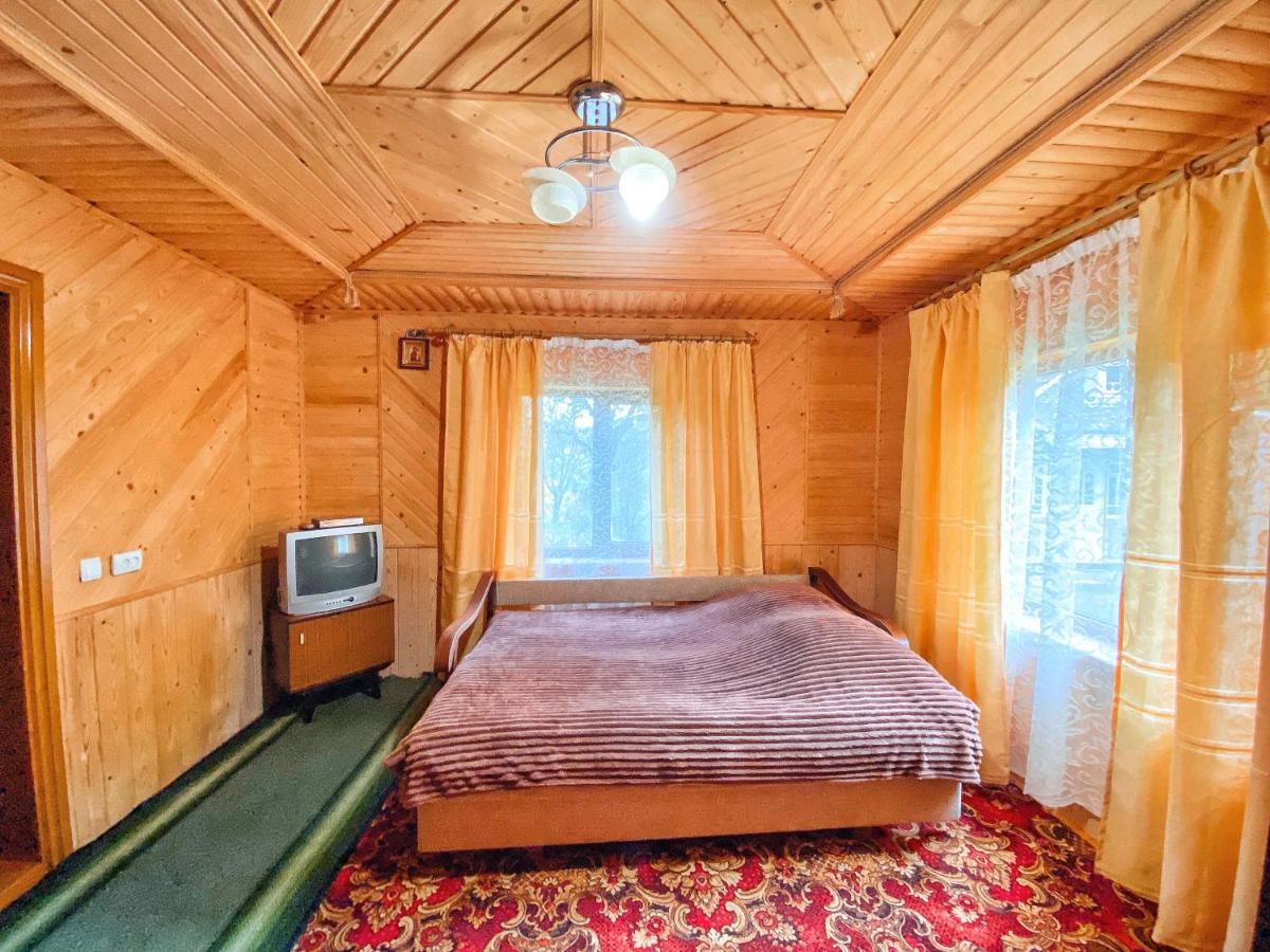 Вершина Карпат Hotel Krasznik Kültér fotó