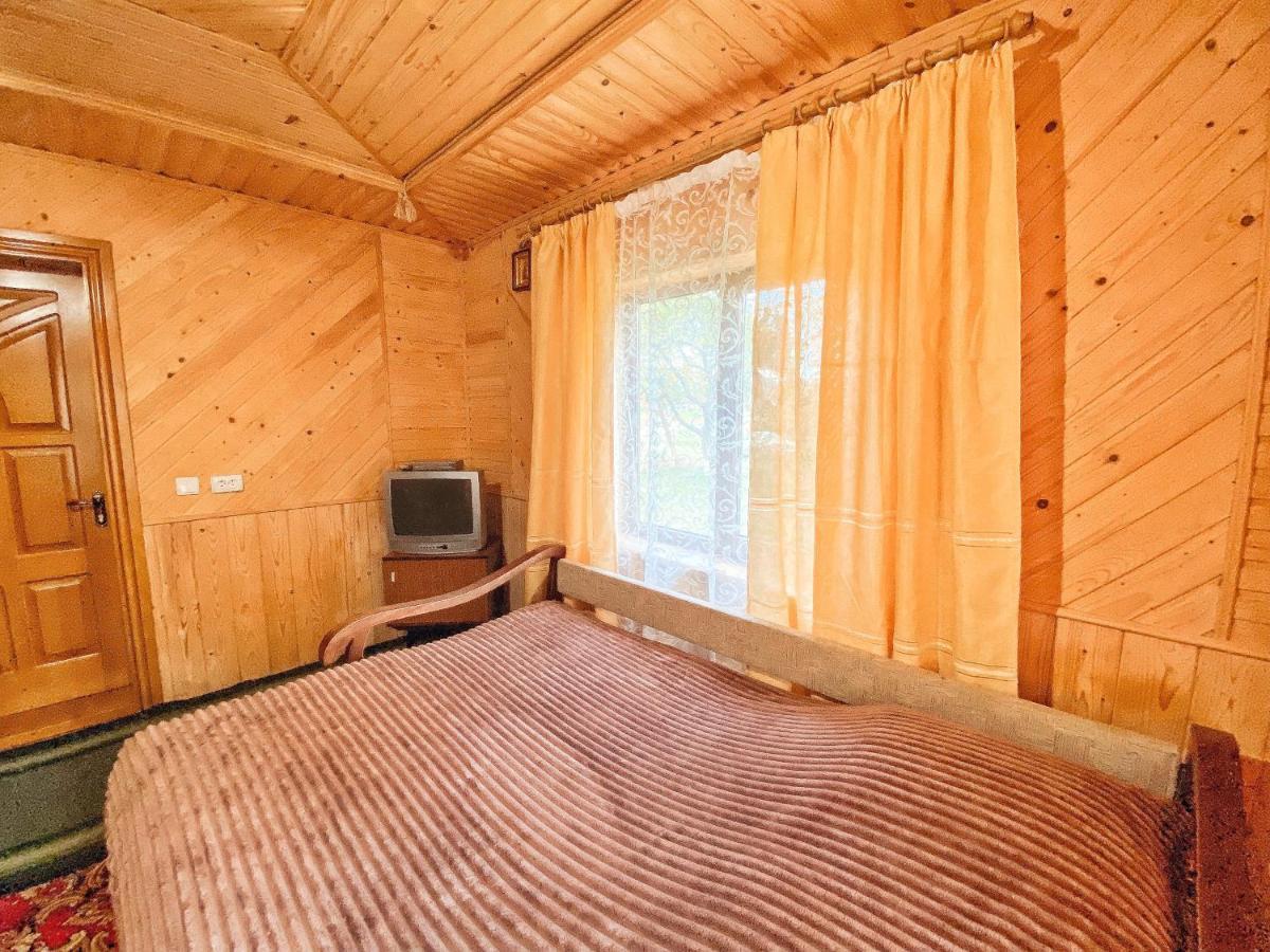 Вершина Карпат Hotel Krasznik Kültér fotó